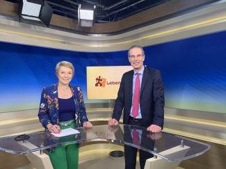 „Gedenken neu denken“: TV-Sendung „Lebensformen Spezial“ mit Stadtdekan Bernhard Liess  