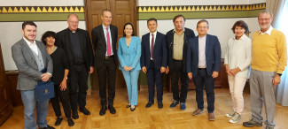 Vertreterinnen und Vertreter des Rats der Religionen beim Empfang der Oberbürgermeisterin Benjamina Karić in Sarajevo