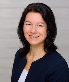 Dekanin Dr. Barbara Pühl